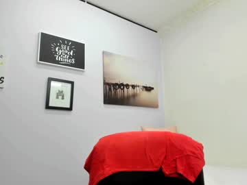 سكس امهات جميل ألأم تعيد شبابها بالزب ألأسود